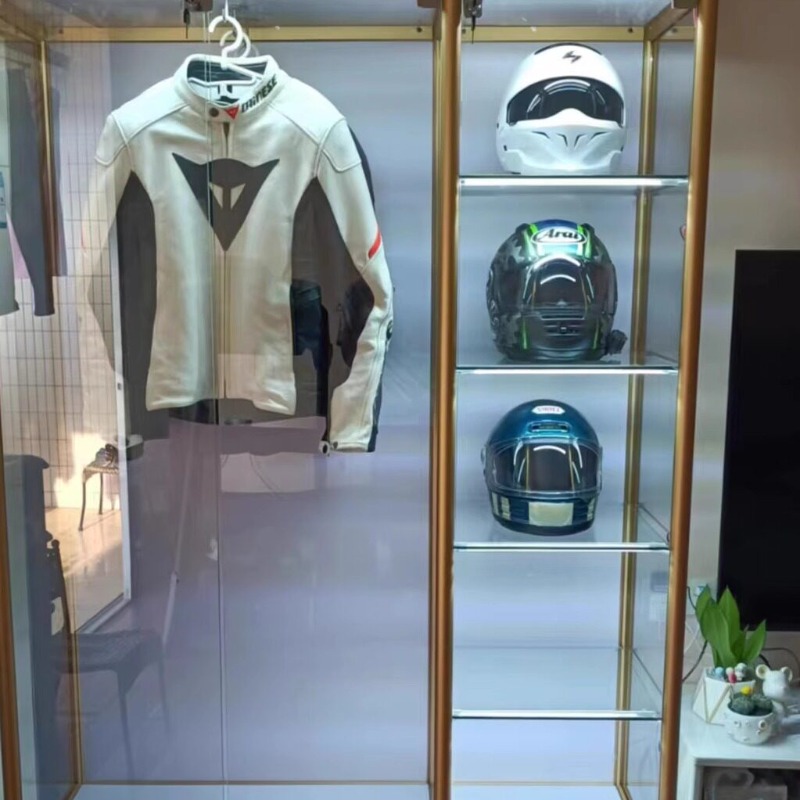 Rak Display Helm Sepeda Motor  - Motorcycle Gear Display Rack ulasan dan harga